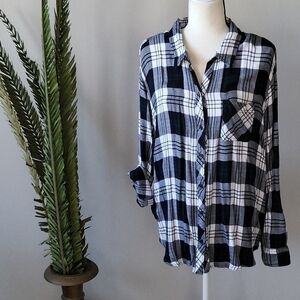 beachlunchlounge plaid button down lightweight flannel with back buttons